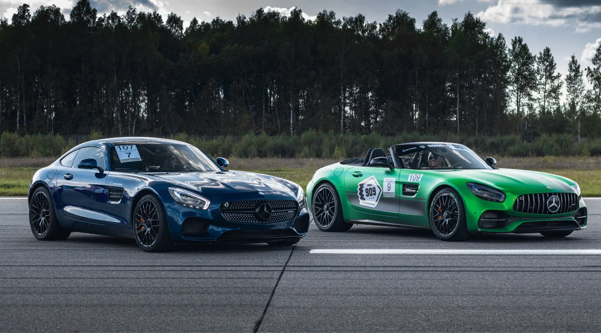 Mercedes_amg-auf-racetrack.jpg