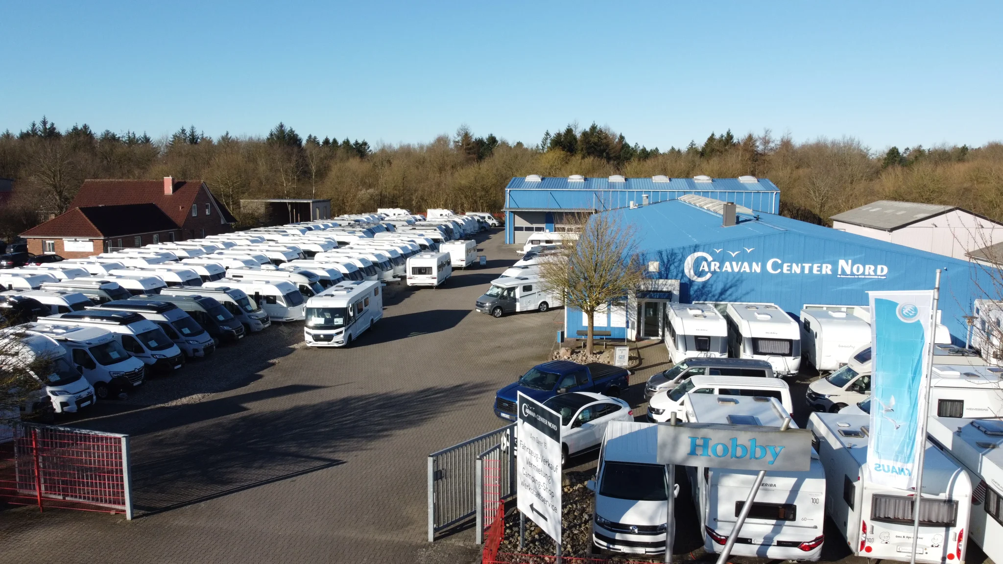 Luftaufnahme vom Standort Harrislee des Caravan Center Nord