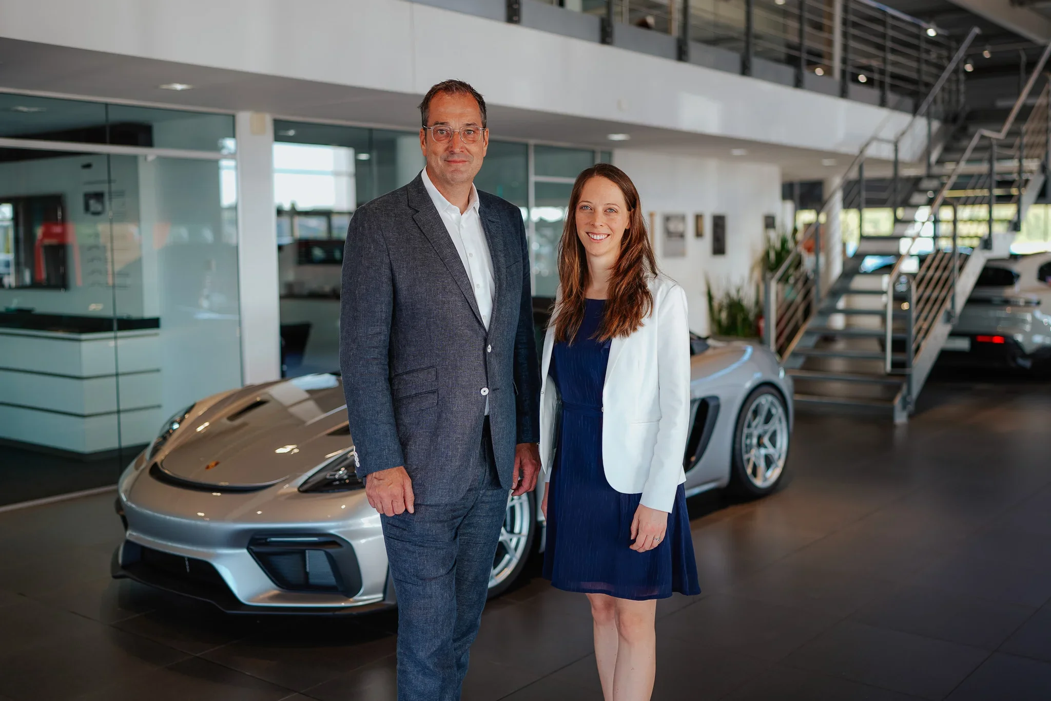 Staffelstabübergabe Porsche Zentrum Würzburg