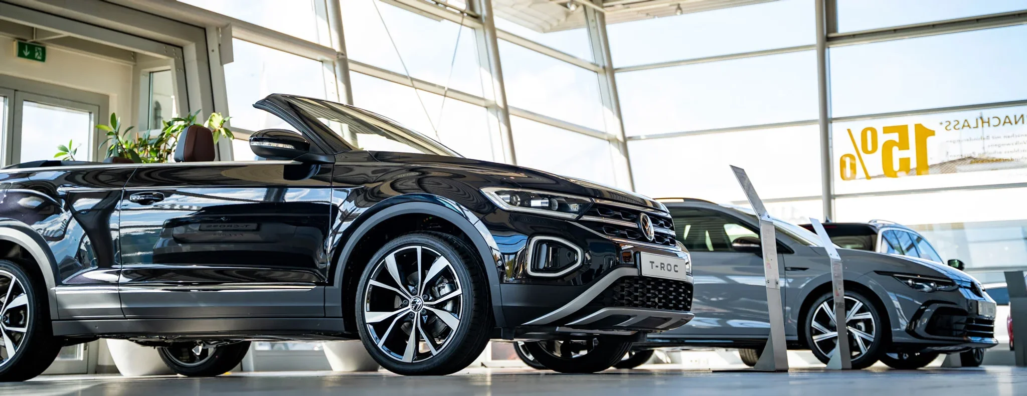 Neuwagen in der Autozentrale Sturm