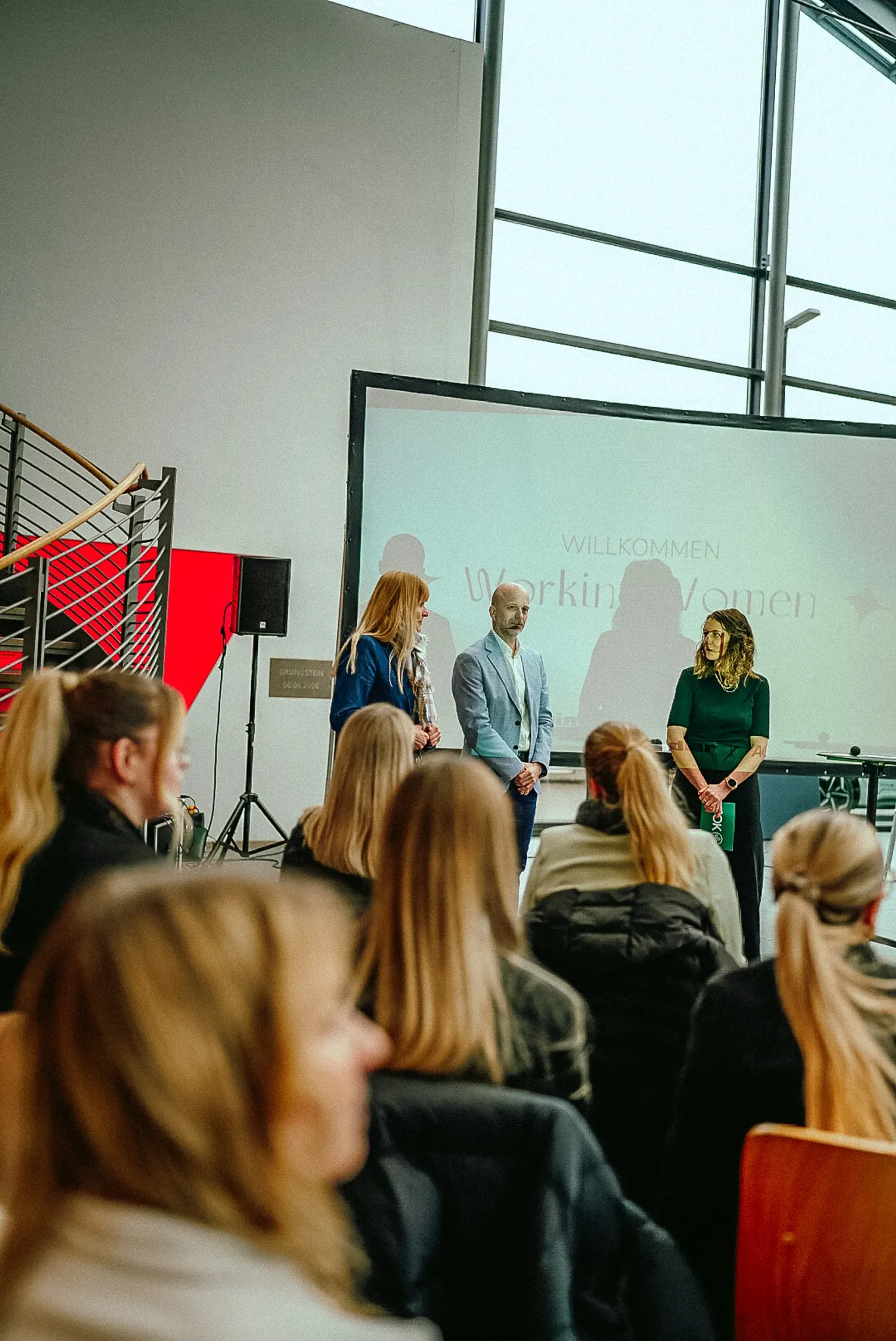 working women Weltfrauentag Spindler