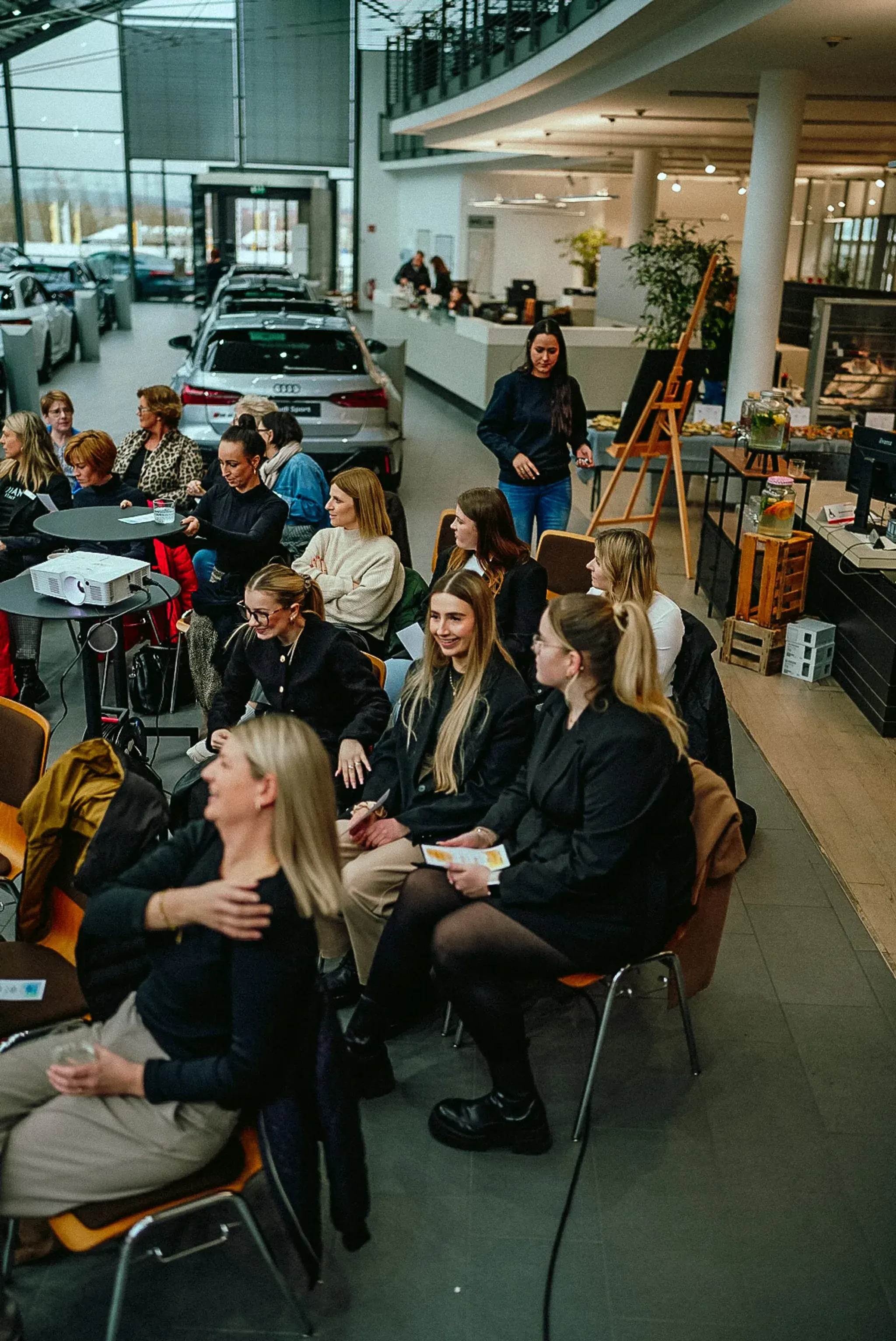 working women Weltfrauentag Spindler