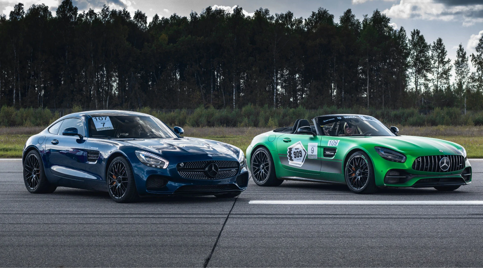 Mercedes_amg-auf-racetrack.jpg