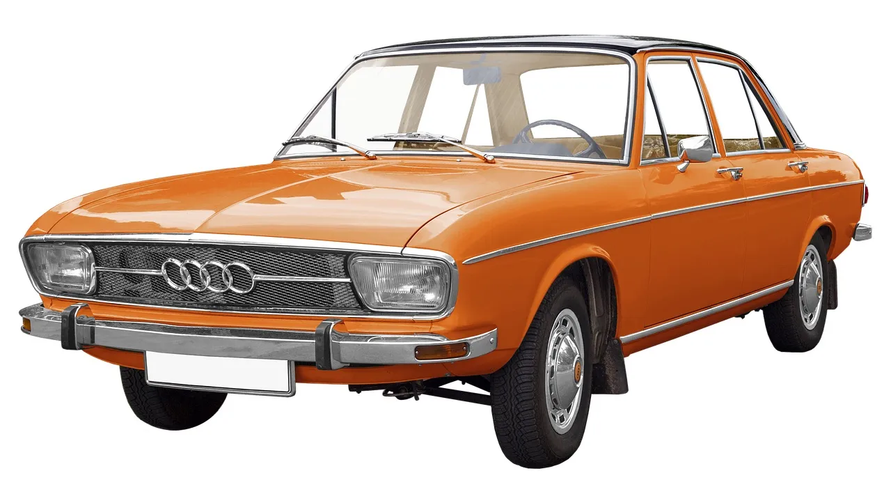 audi-100-2848086_1280.jpg