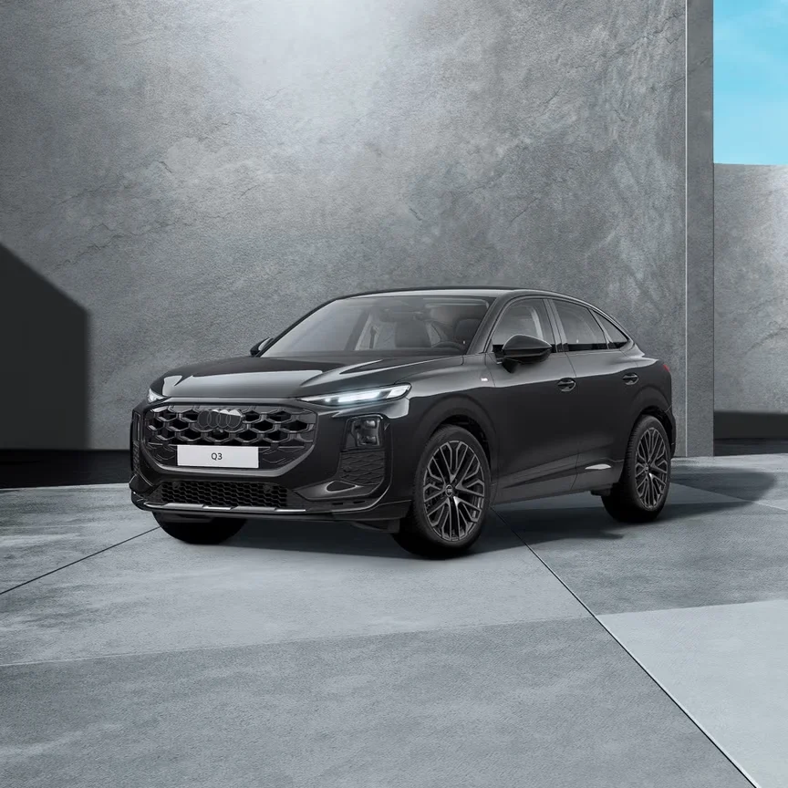 audi-q3-sportback-mythosschwarz.jpg