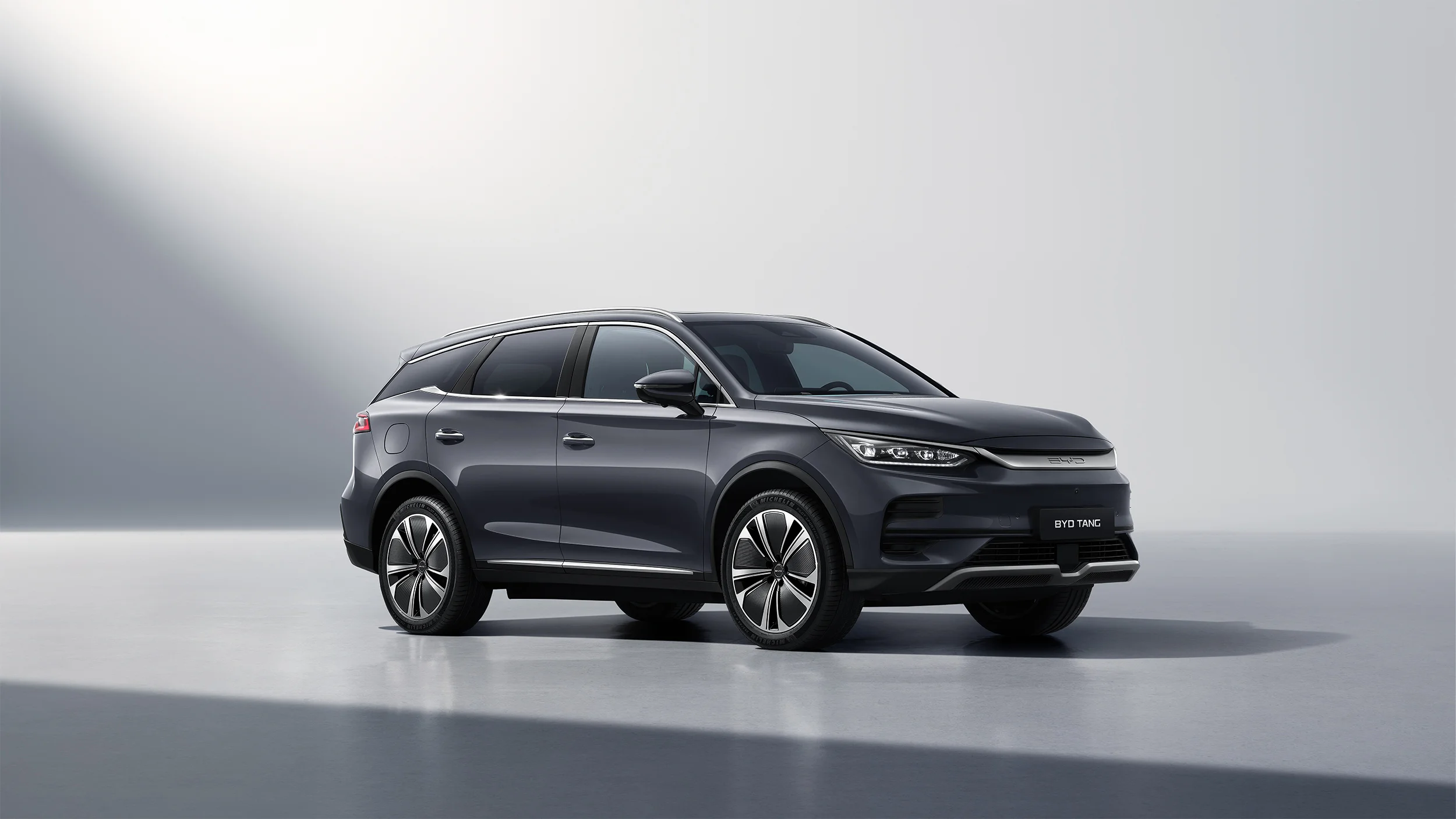 BYD Tang_7.jpg