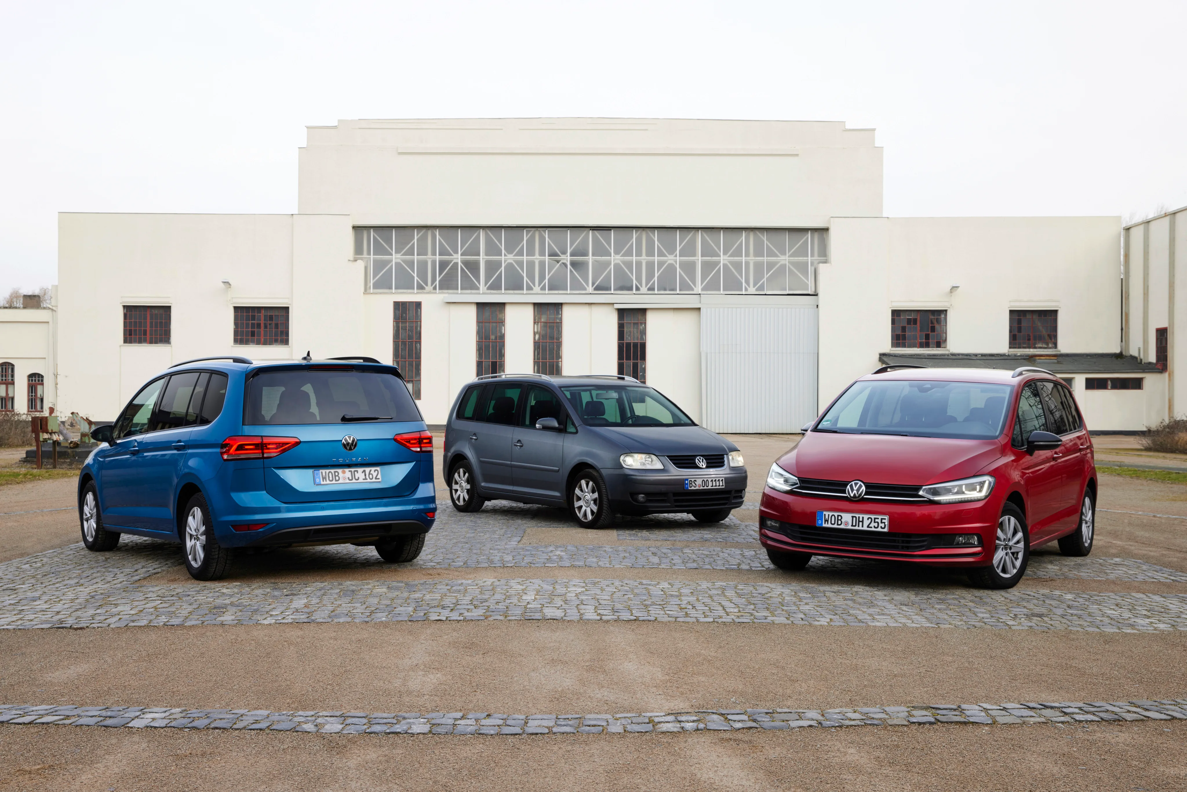 touran-move-header