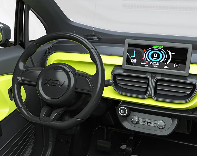XEV-YOYO -Cockpit