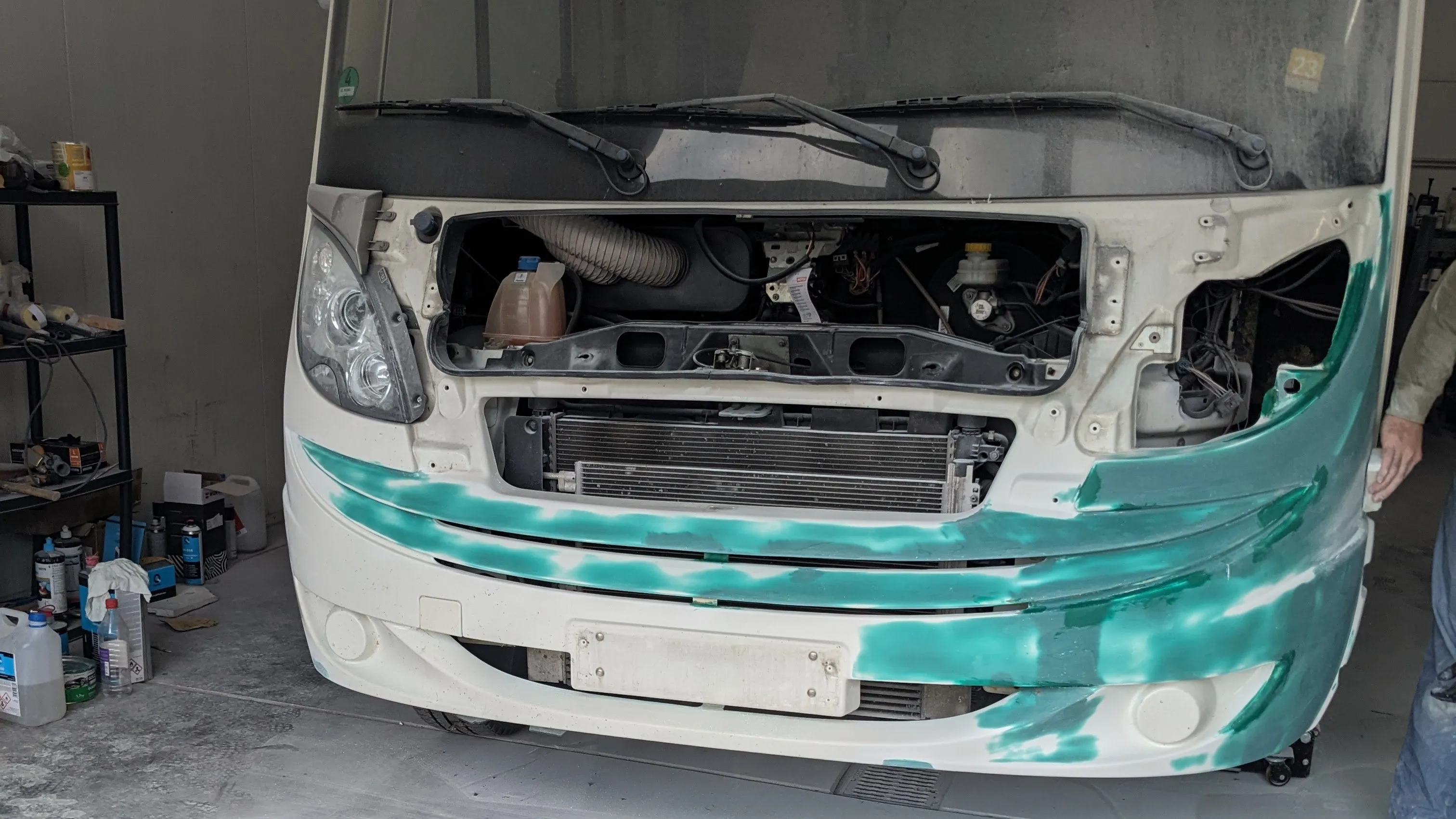 GFK Reparatur an einem Wohnmobil