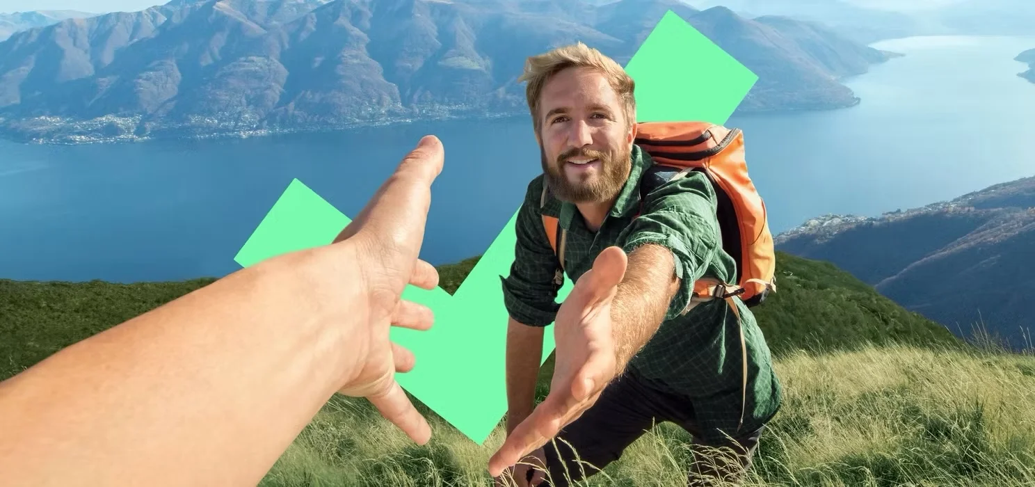 Zwei Personen reichen sich die Hand