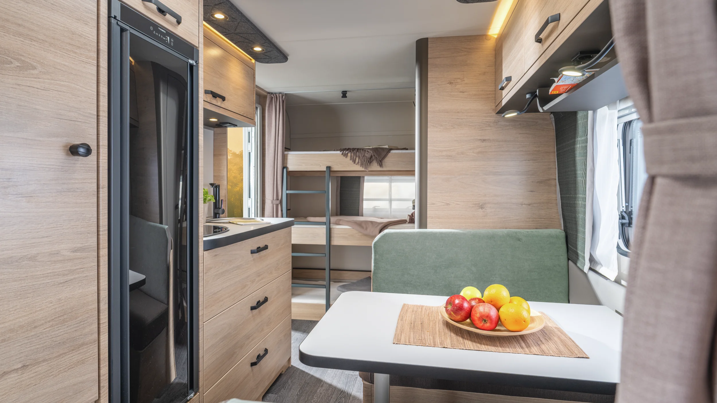 Innenansicht eines Weinsberg CaraOne Wohnwagens