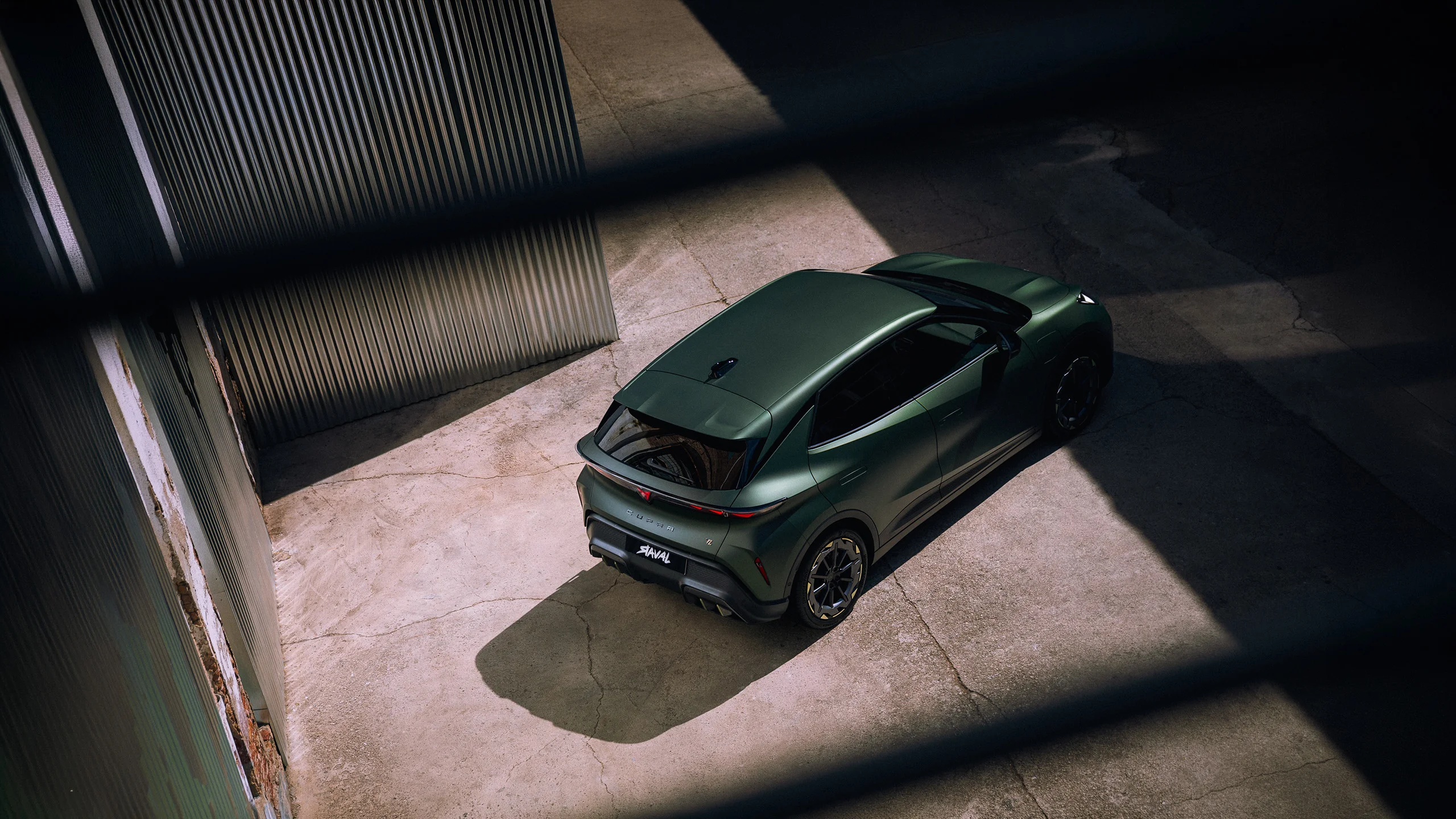 Hero_Cupra-Raval_extended.jpg