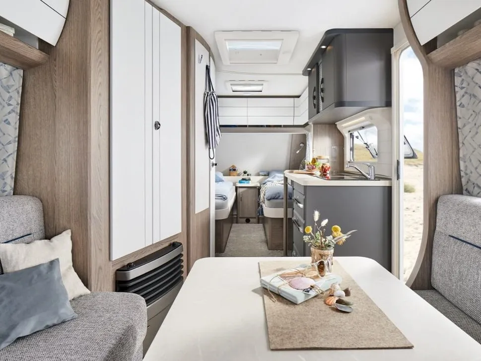 Innenansicht Hobby Ontour 460 DL