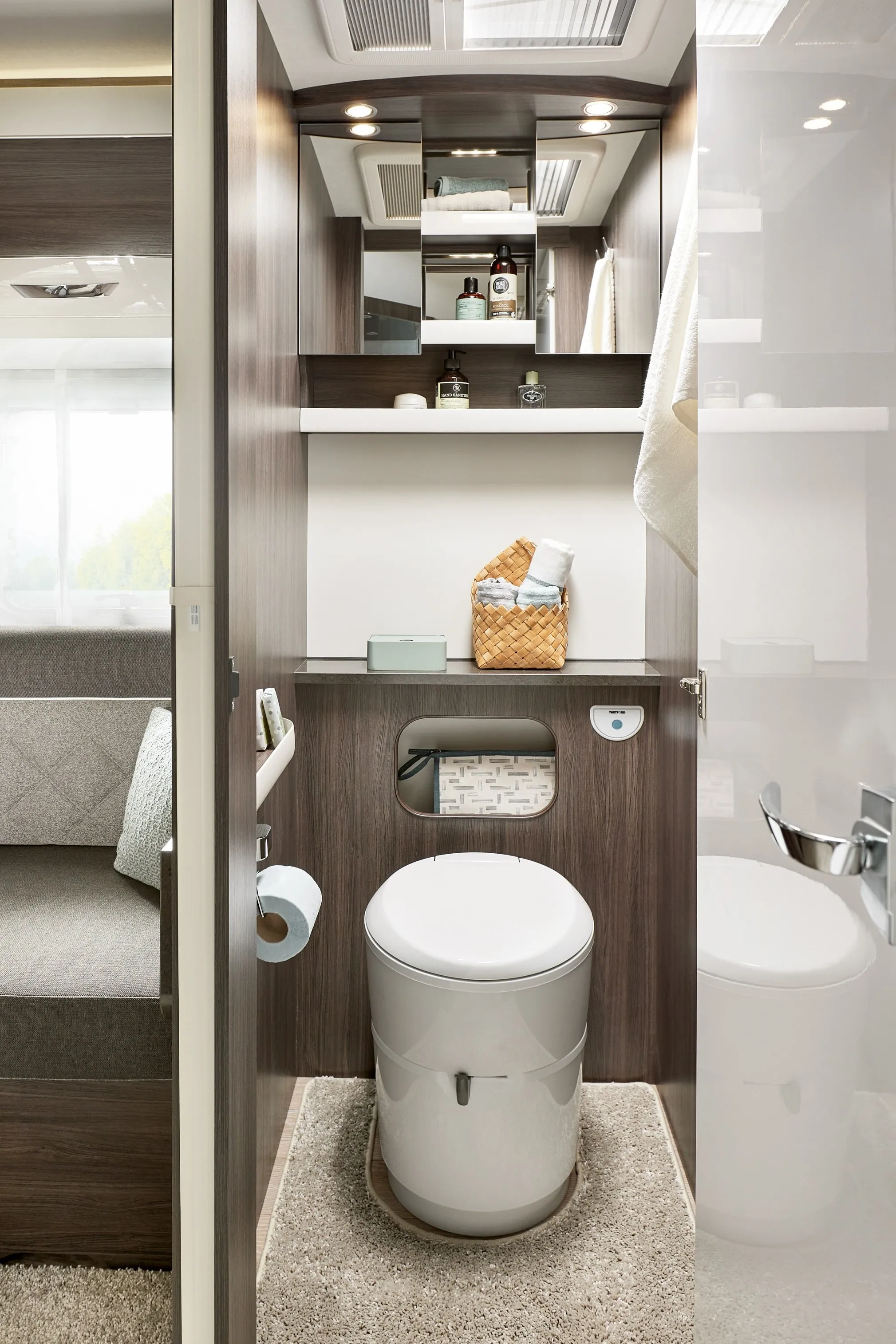 Hobby PRESTIGE 720 KWFU Bad & Toilette