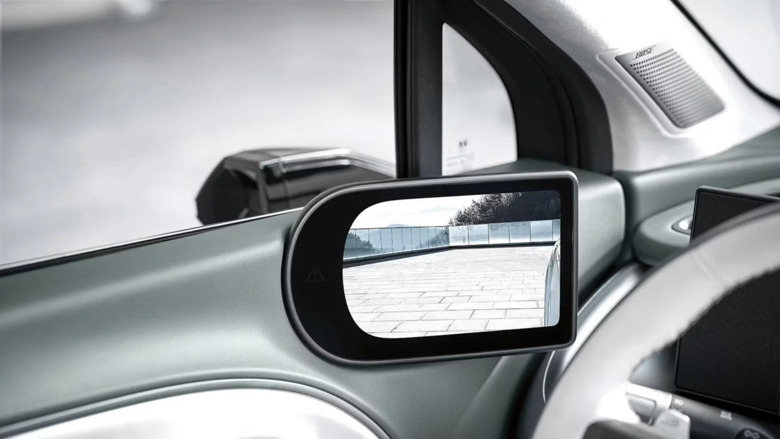 Hyundai_IONIQ-9_Digital-Side-Mirror_INSIDE-FDCG-16x9.jpg