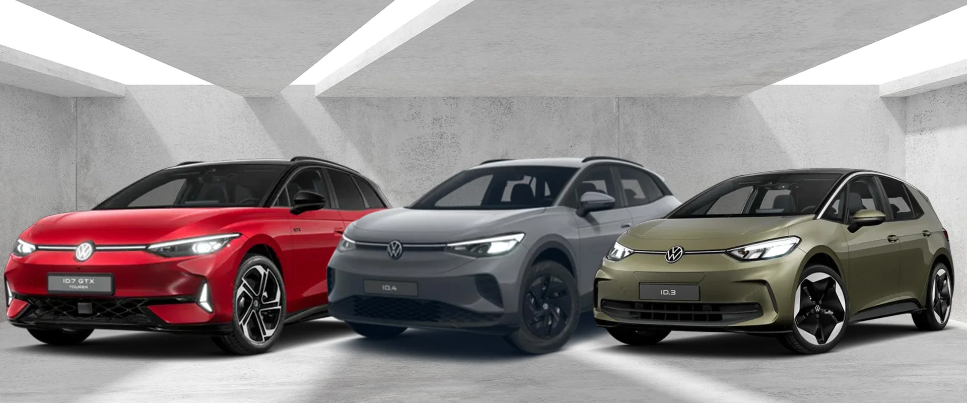 Volkswagen ID.3, ID.4, und ID.7 in einer Reihe unter einem betonierten Carport.