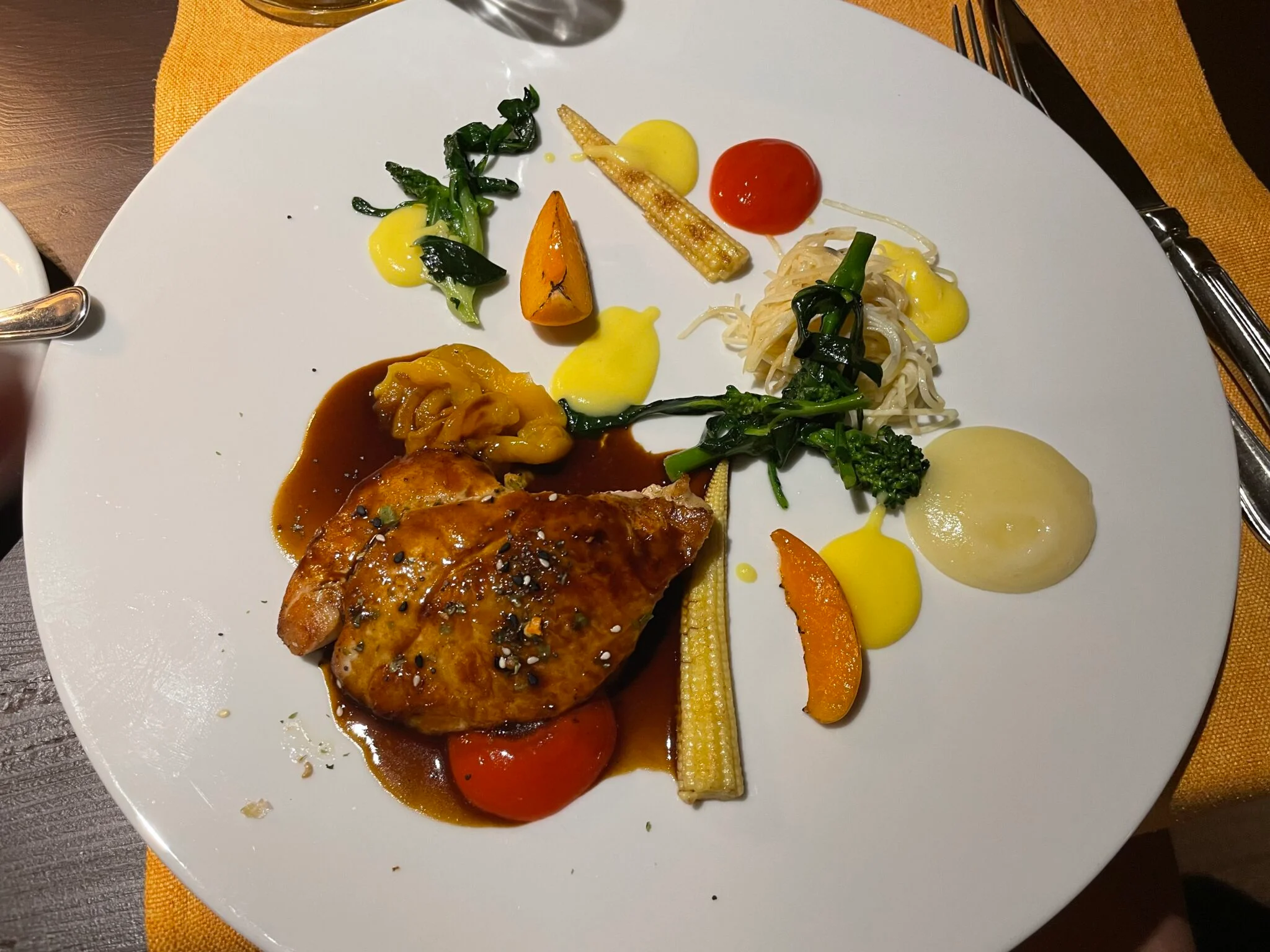 Schön hergerichtete Speißen