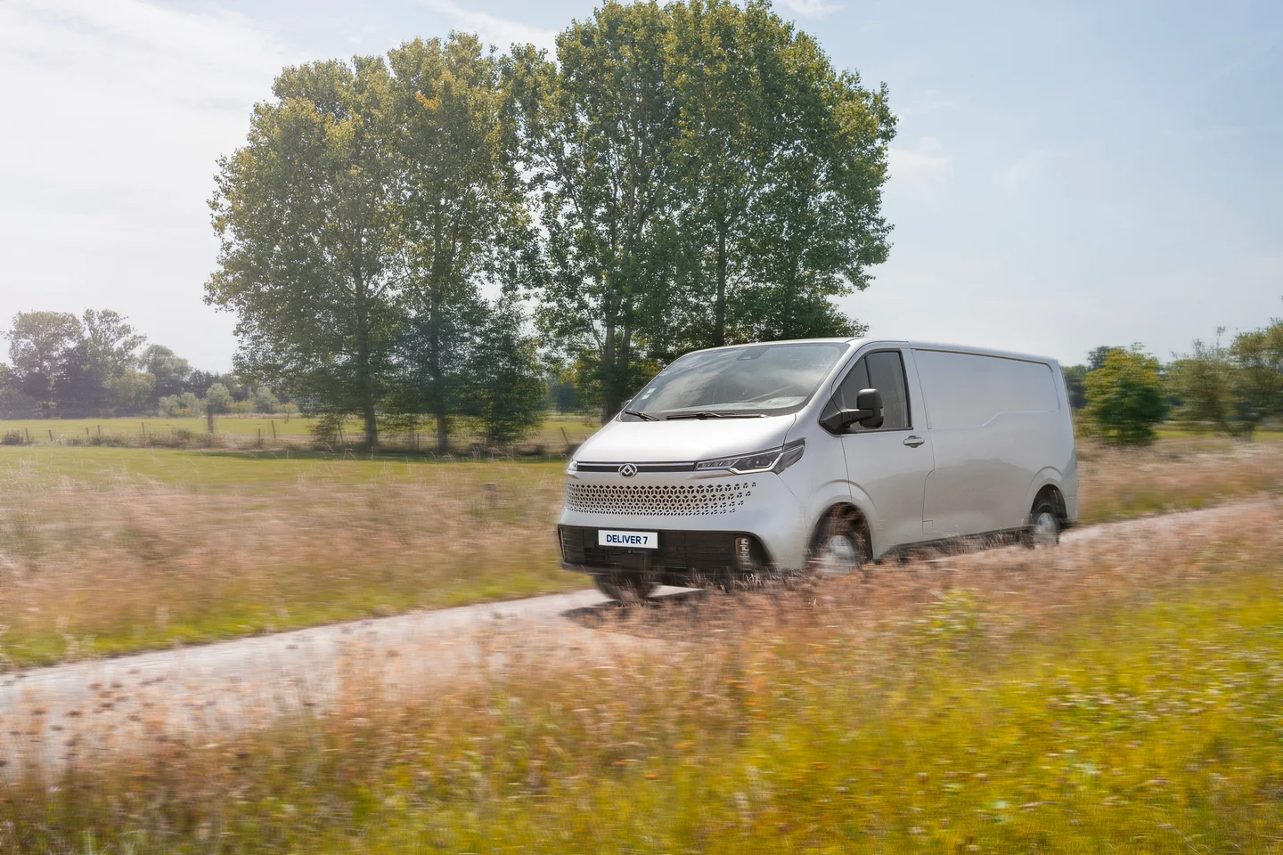Maxus+-+DELIVER+7+-+PV+-+L2H1+-+Grey+Exterior_7.jpg