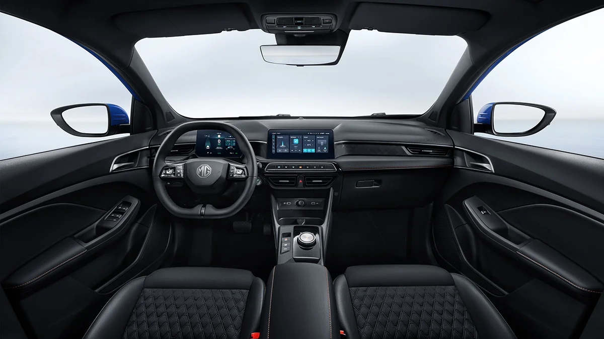 MG3 Front Row Space.jpg