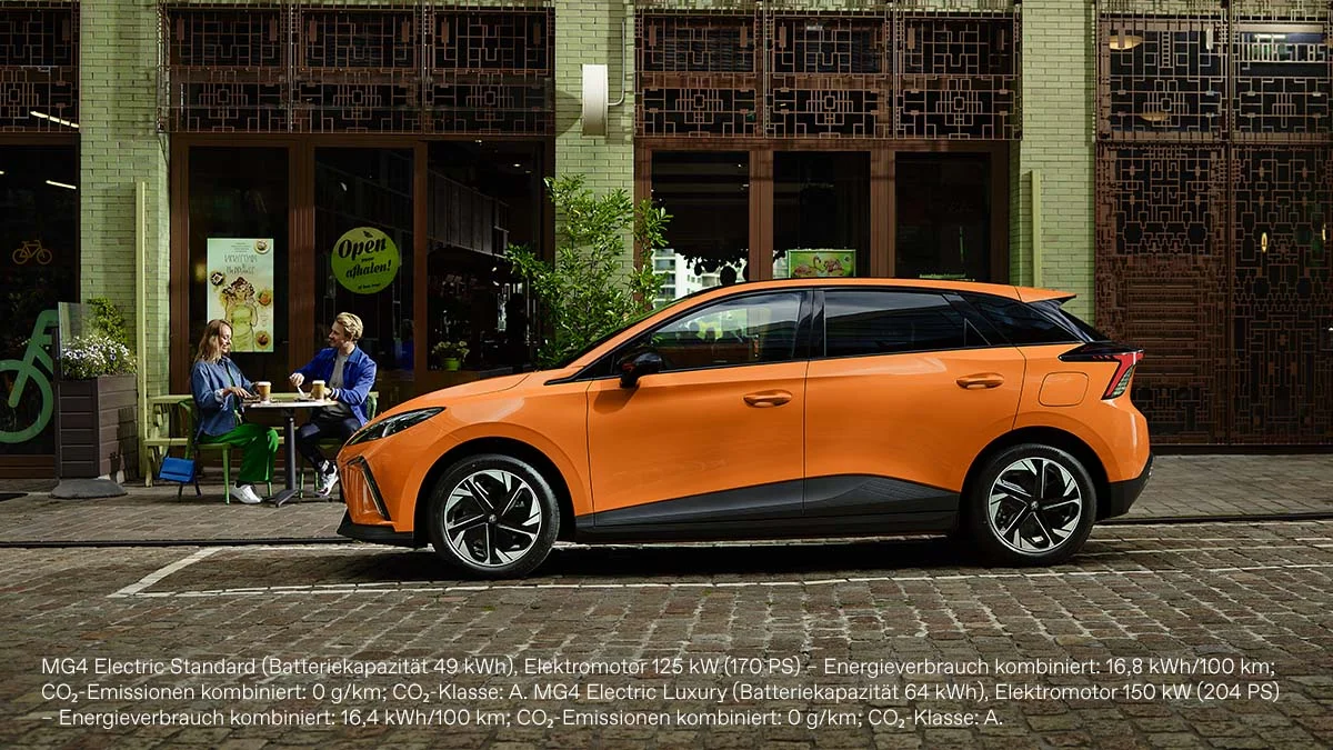 MG4 Electric Orange Seitenansicht.jpg