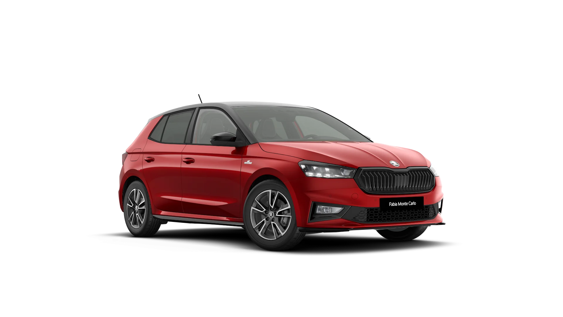 Ein roter Skoda Fabia Monte Carlo als Freisteller im 45-Grad Winkel