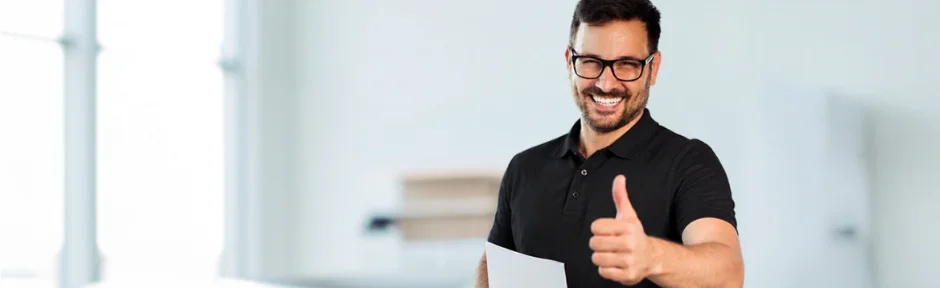 Slider_Startseite_Stellenanzeigen_Website_AHE (940 x 388 px) (1).png Dieses Bild wurde mit KI generiert oder bearbeitet