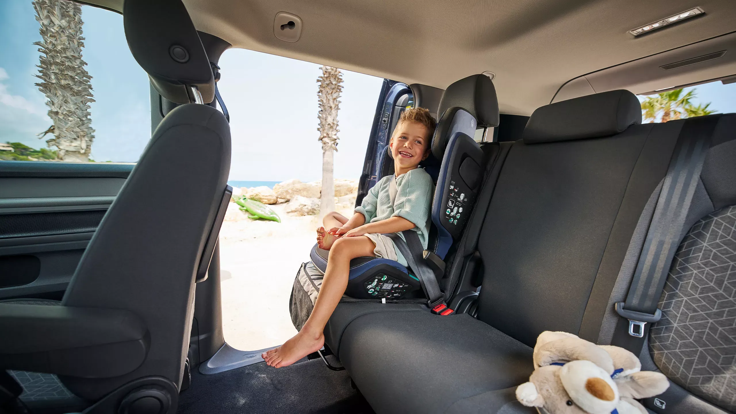 ST_16-9_Driving-with-children-and-teenagers-2.webp