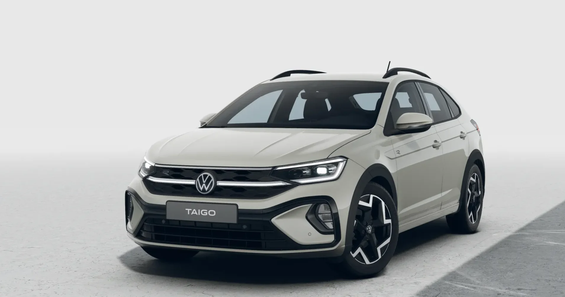 Grauer Taigo R-Line in seitlicher Frontansicht