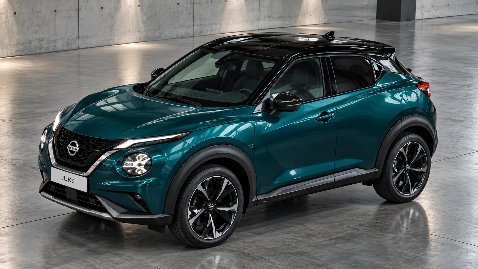Tealfarbener Nissan Juke im Betonstudio-1.png Dieses Bild wurde mit KI generiert oder bearbeitet