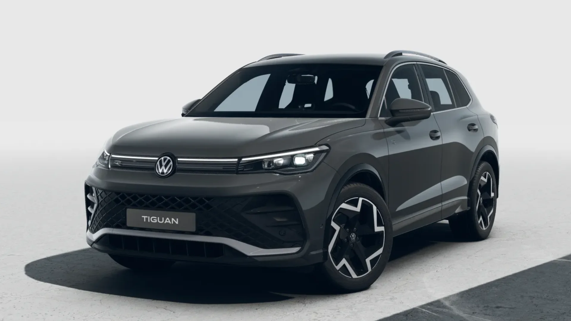 Tiguan R-Line eTSI grau Front.png
