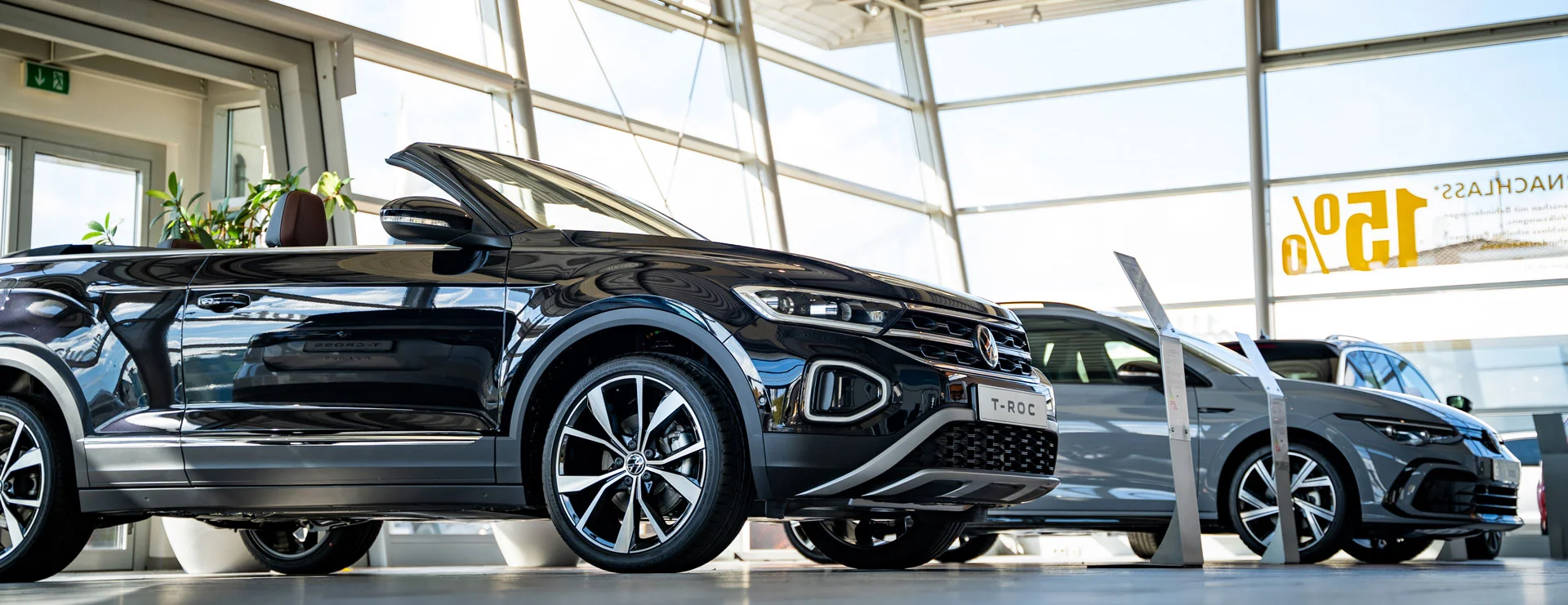 Neuwagen in der Autozentrale Sturm