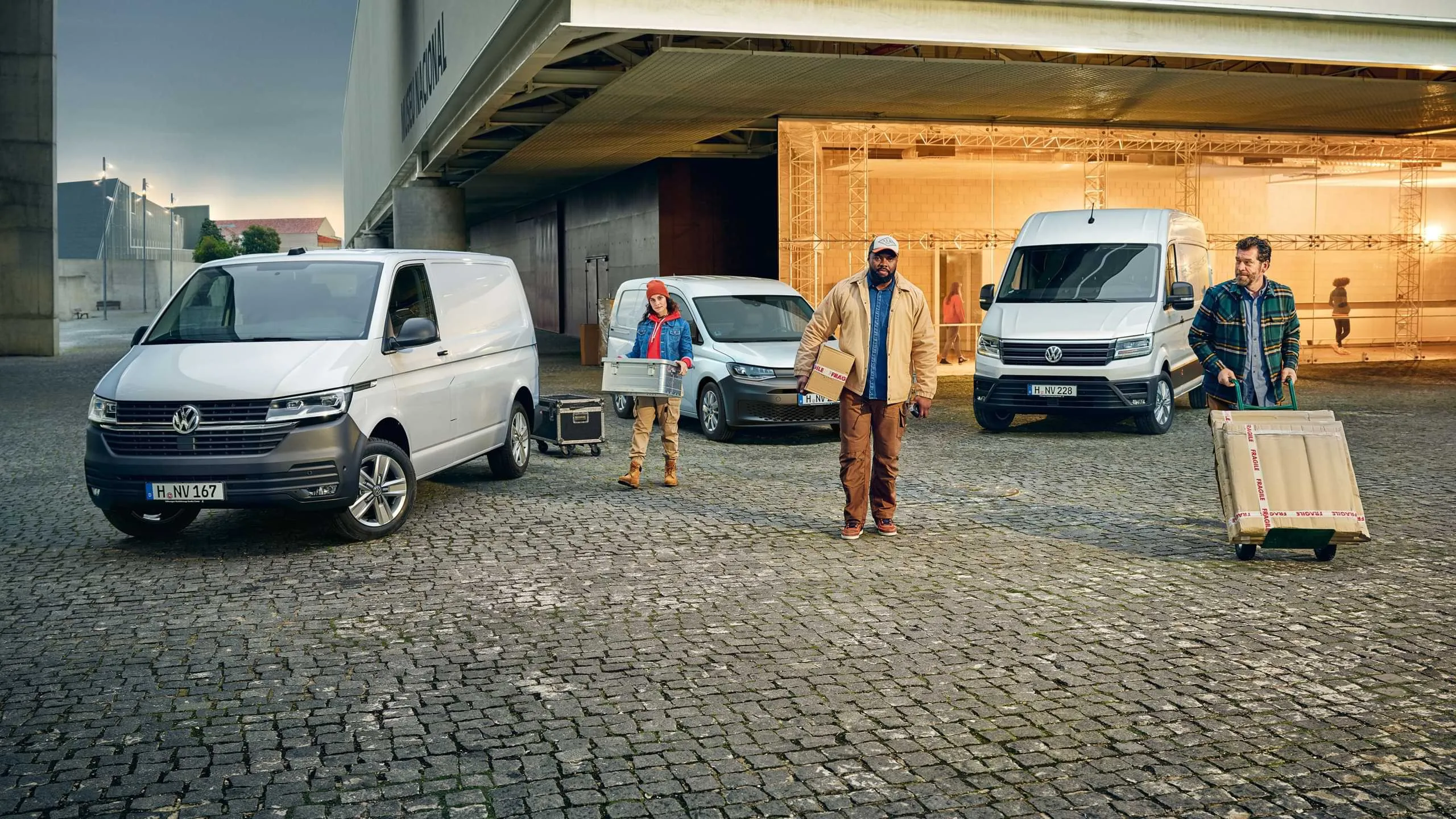 vw-transpoter-6-1-caddy-crafter-stage-16x9.jpeg