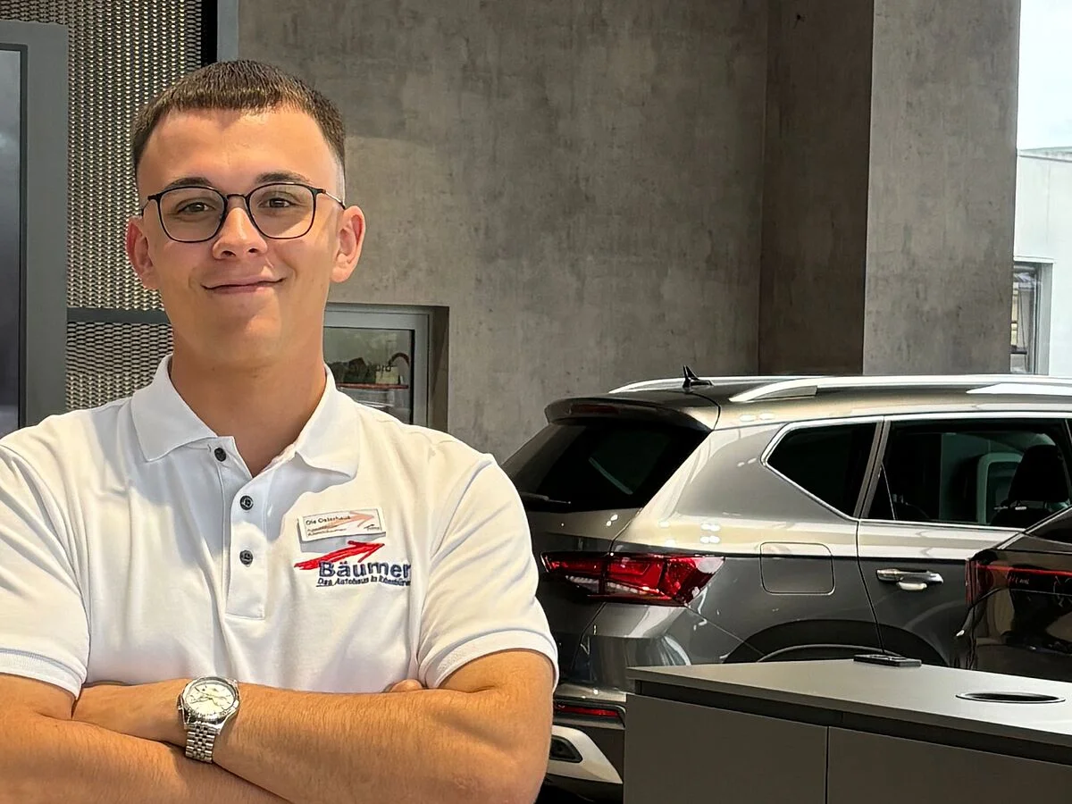 auszubildender im Autohaus Bäumer