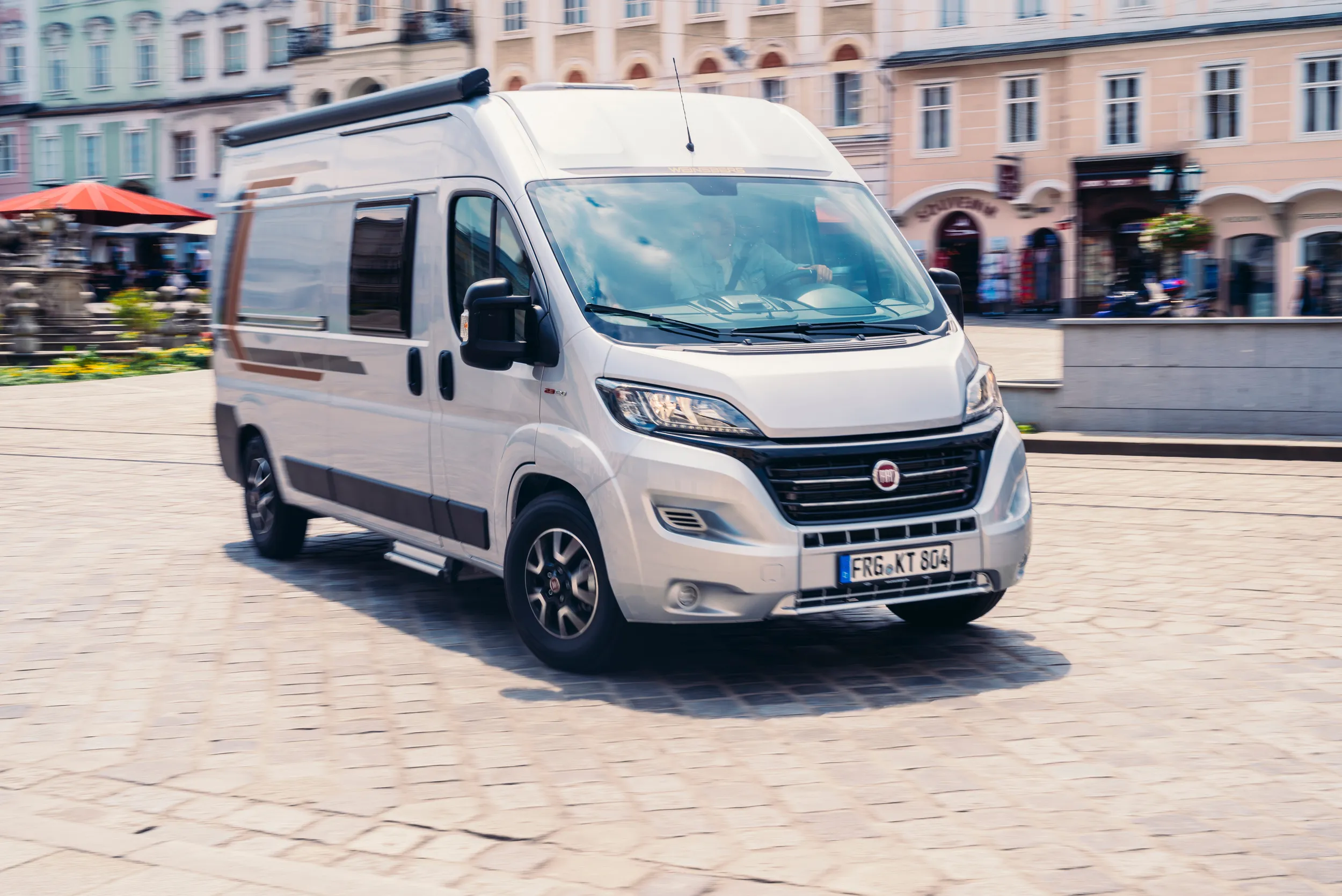 WEINSBERG CaraBus in der Innenstadt